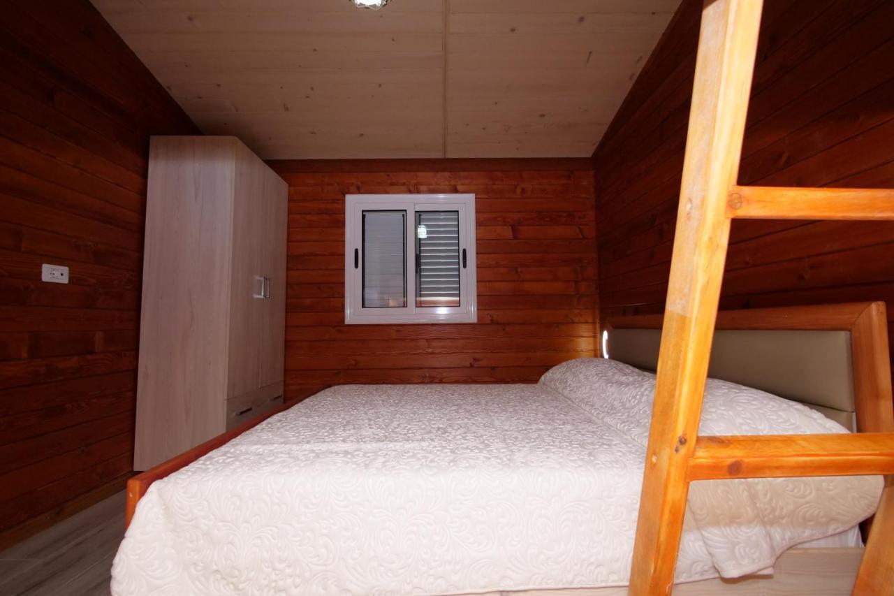 Resort Bujtina E Muriqit Zogaji